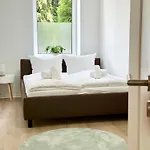 Appartement Modernes Mit Queensize-bett, Netflix, Kueche, Erdgeschoss, Naehe Ameos Klinik *