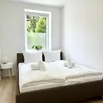 Modernes Mit Queensize-bett, Netflix, Kueche, Erdgeschoss, Naehe Ameos Klinik 阿舍尔斯莱本