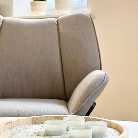 Modernes Mit Queensize-bett, Netflix, Kueche, Erdgeschoss, Naehe Ameos Klinik アパート アッシャースレーベン