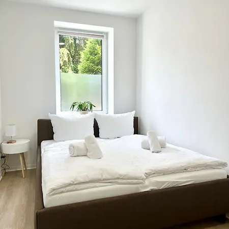 Modernes Mit Queensize-bett, Netflix, Kueche, Erdgeschoss, Naehe Ameos Klinik アッシャースレーベン
