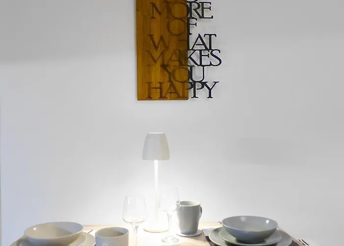 Modernes Mit Queensize-bett, Netflix, Kueche, Erdgeschoss, Naehe Ameos Klinik *