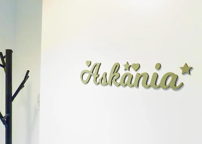 Modernes Mit Queensize-bett, Netflix, Kueche, Erdgeschoss, Naehe Ameos Klinik Apartment *