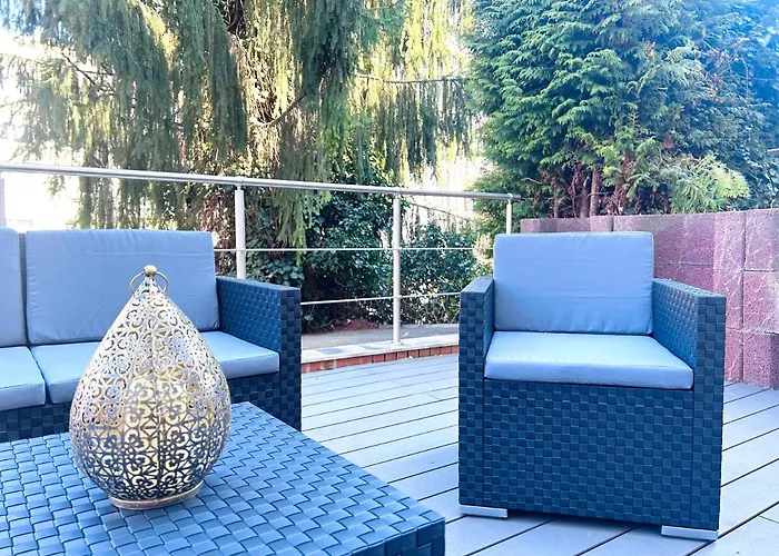 Modernes Mit Queensize-bett, Netflix, Kueche, Erdgeschoss, Naehe Ameos Klinik アパート *