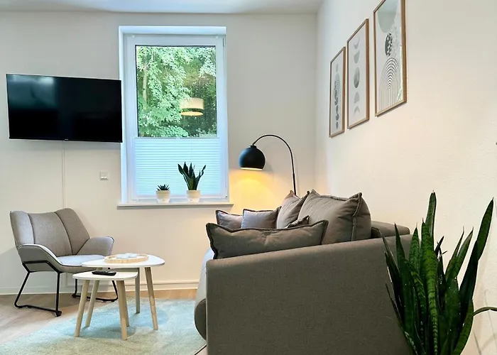 Modernes Mit Queensize-bett, Netflix, Kueche, Erdgeschoss, Naehe Ameos Klinik Appartamento